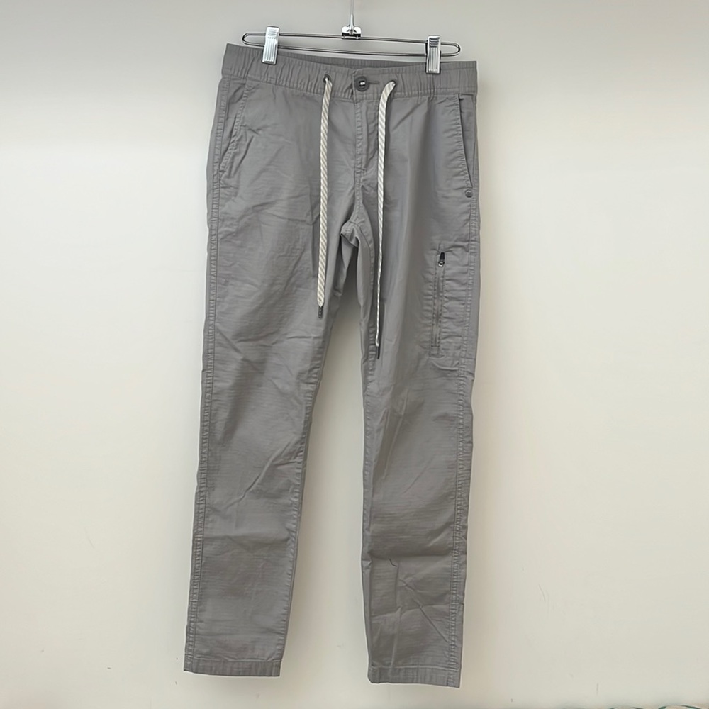 Vuori womens rip stop trail pant.